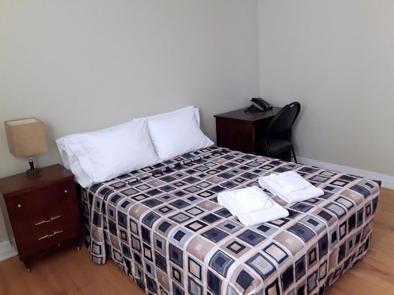 Michel Doyon Hotel 2*